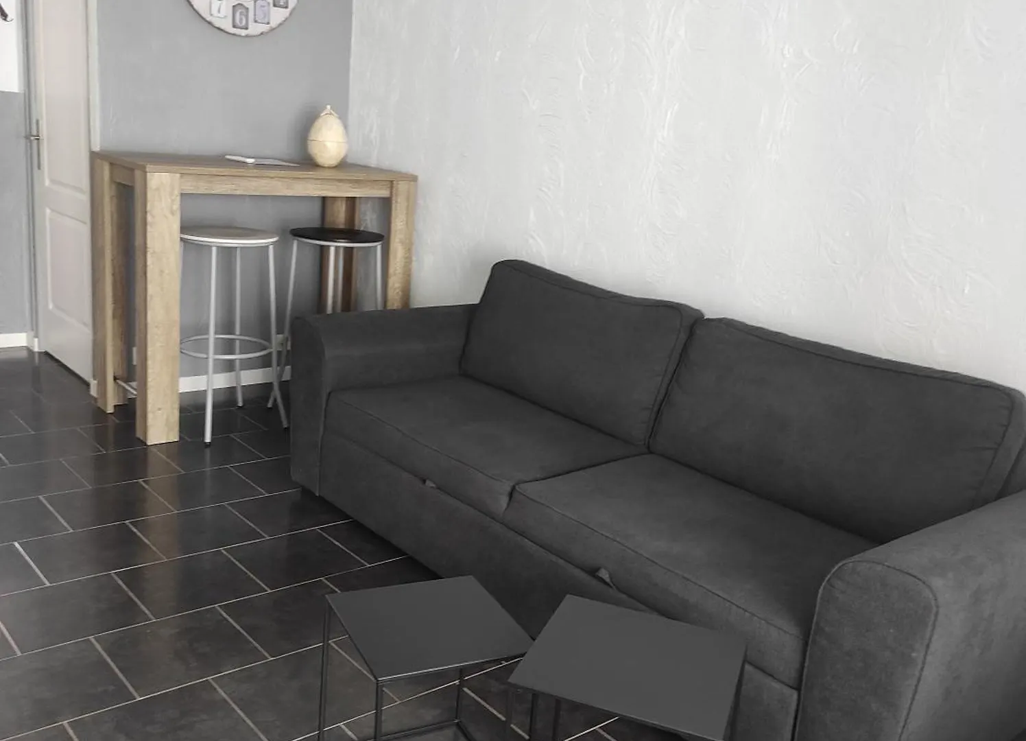 Au Studio De Ronan Frejus