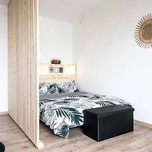 Appartement Cocooning 2 étoiles / Clim / 7min à Pied, Fréjus